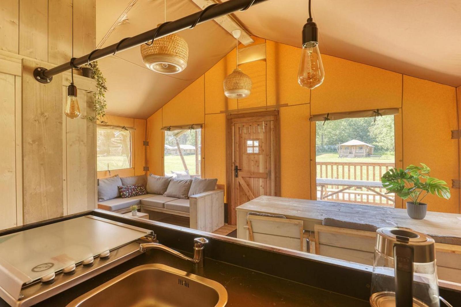 Glamping Lodge With Eco-Wellness Зеволде Экстерьер фото