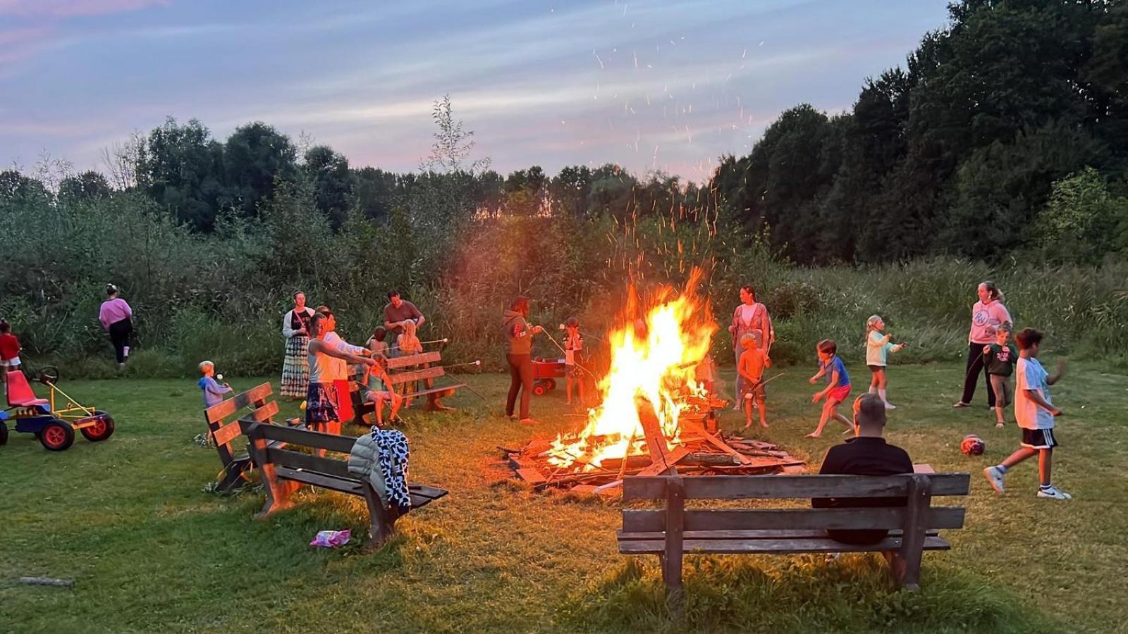 Glamping Lodge With Eco-Wellness Зеволде Экстерьер фото