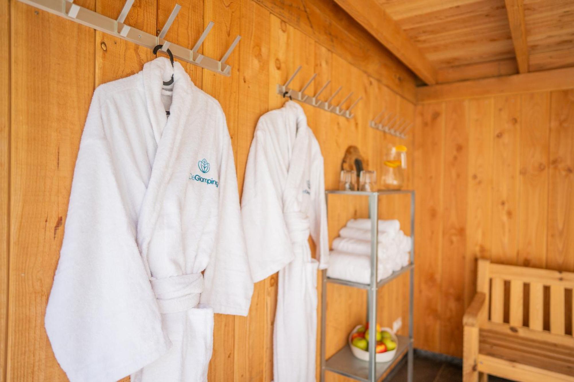 Glamping Lodge With Eco-Wellness Зеволде Экстерьер фото